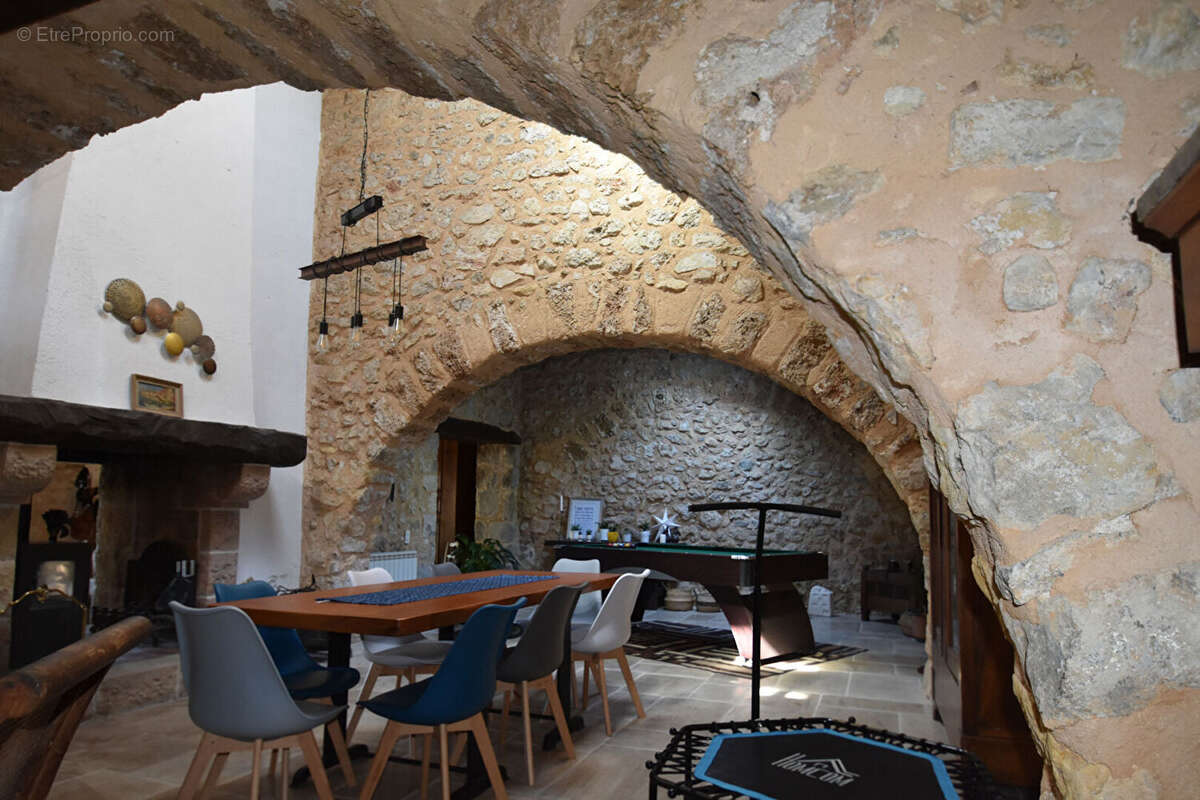 Maison à MONTAUROUX