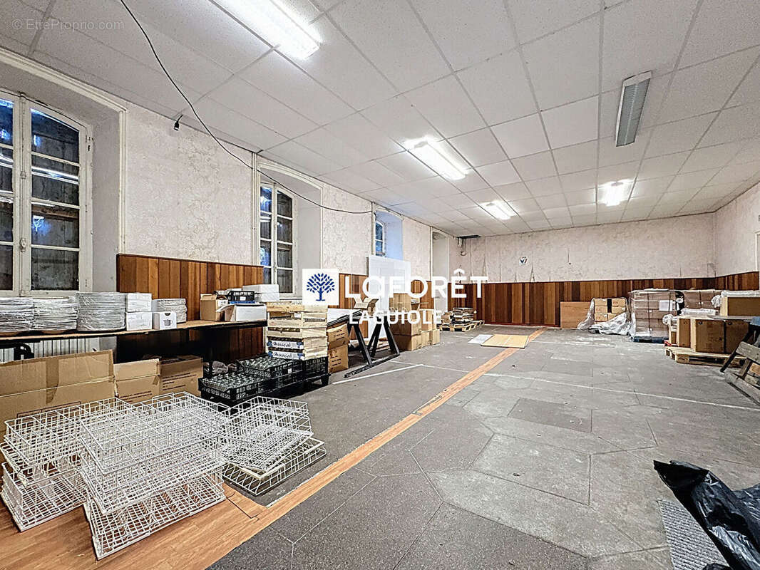 Appartement à CHAUDES-AIGUES