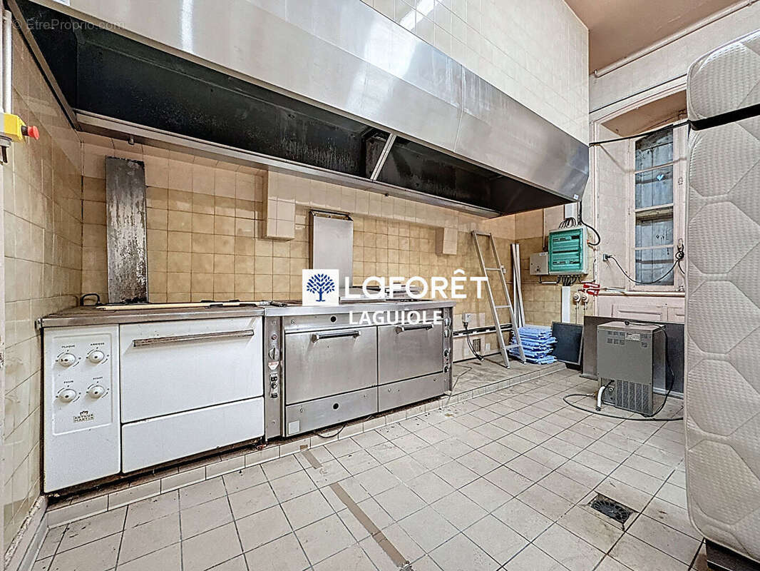 Appartement à CHAUDES-AIGUES