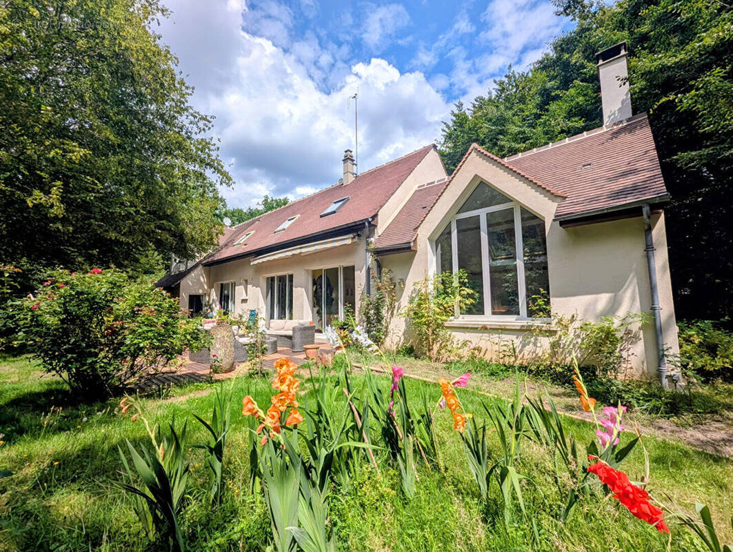 Maison à MILLY-LA-FORET