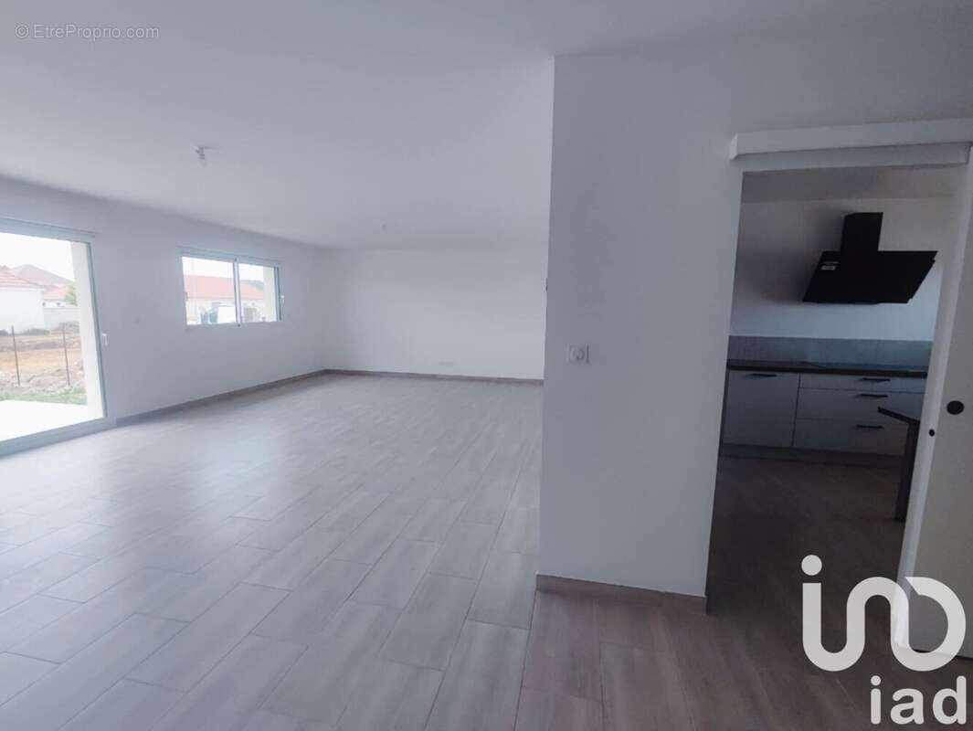 Photo 3 - Maison à BREVIANDES