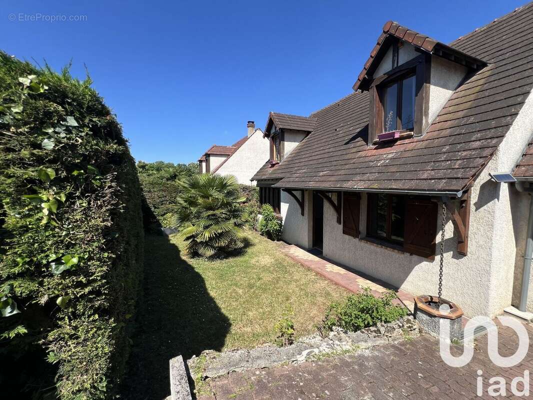 Photo 5 - Maison à SAINTRY-SUR-SEINE