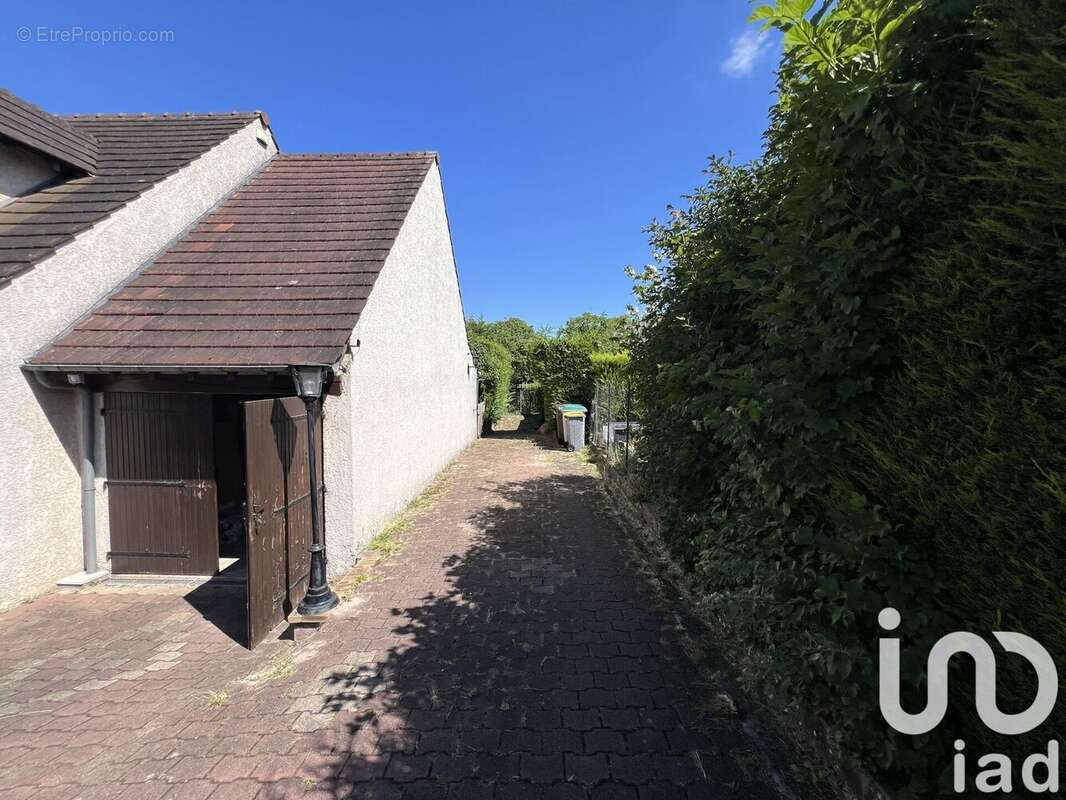 Photo 7 - Maison à SAINTRY-SUR-SEINE