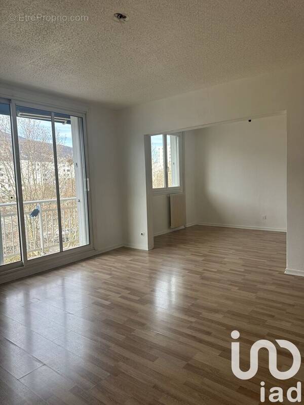 Photo 1 - Appartement à LE PONT-DE-CLAIX