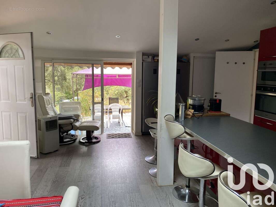 Photo 2 - Maison à TRETS