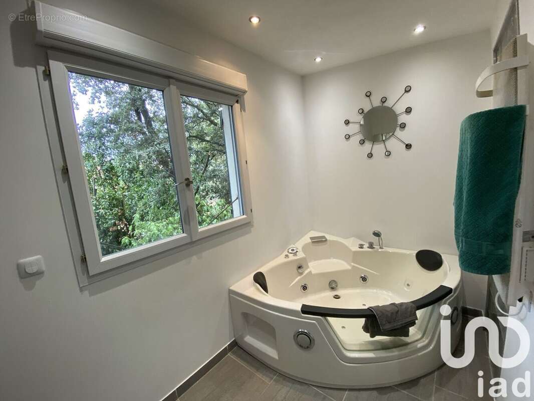 Photo 6 - Maison à TRETS