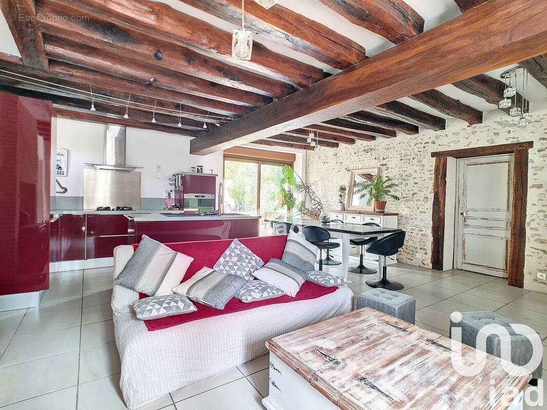 Photo 2 - Maison à REUILLY