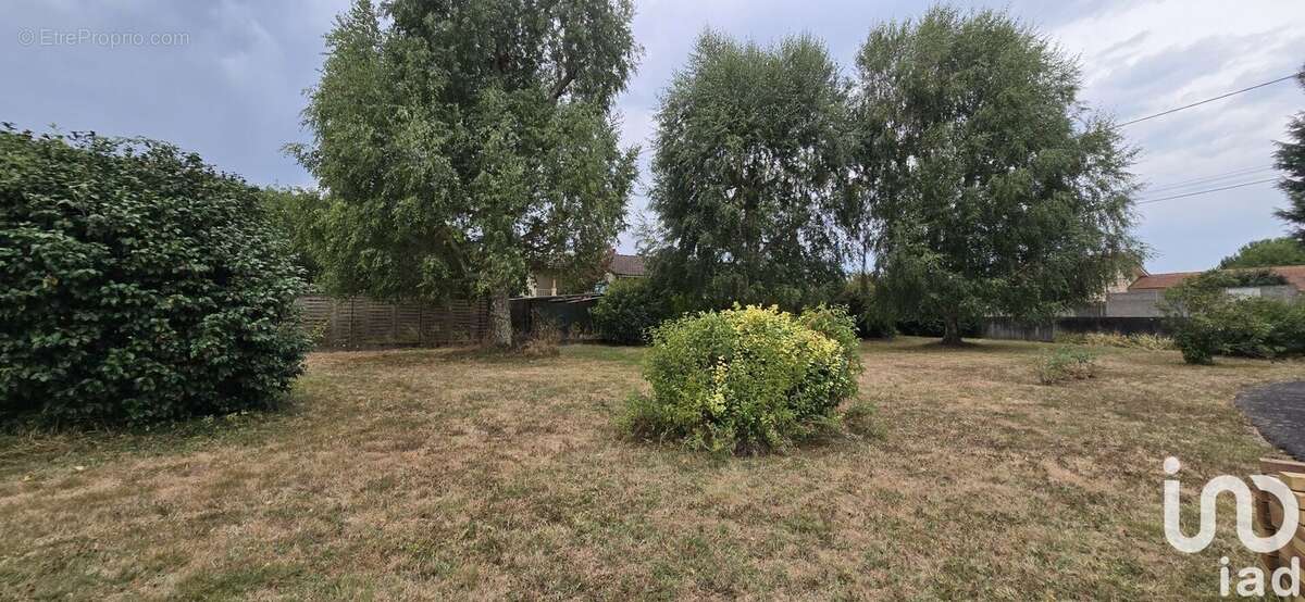 Photo 2 - Terrain à JUILLAN