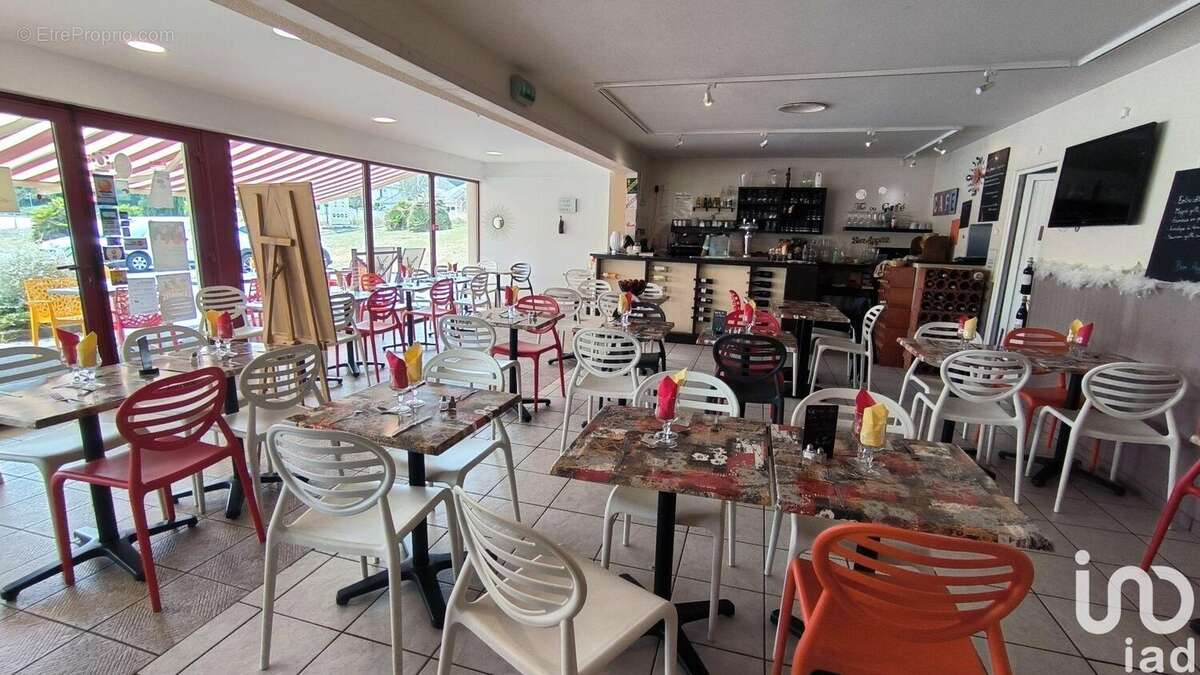 Photo 4 - Commerce à MONEIN