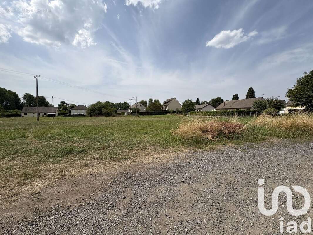 Photo 3 - Terrain à CHAMPAGNAC