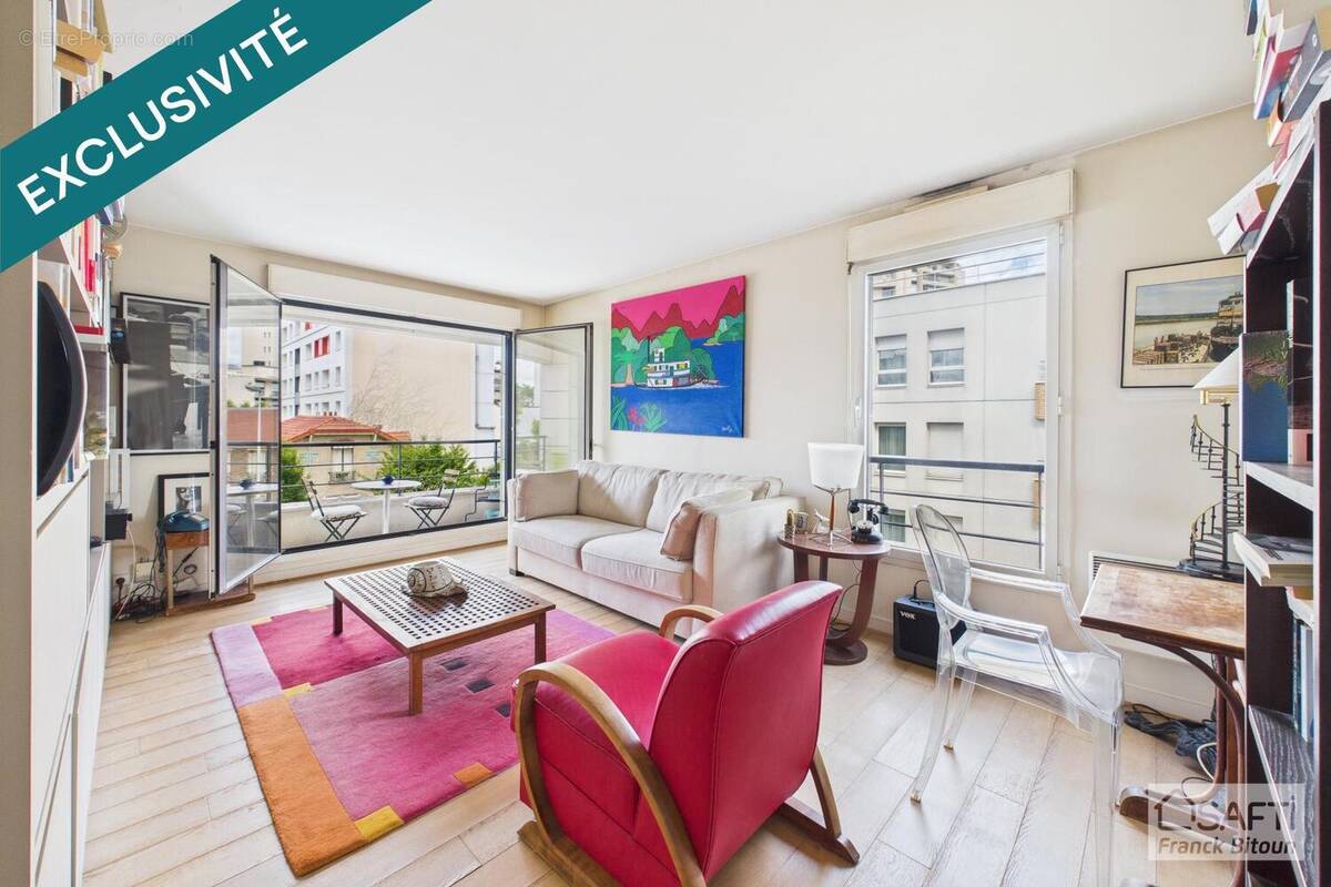 Photo 1 - Appartement à COURBEVOIE