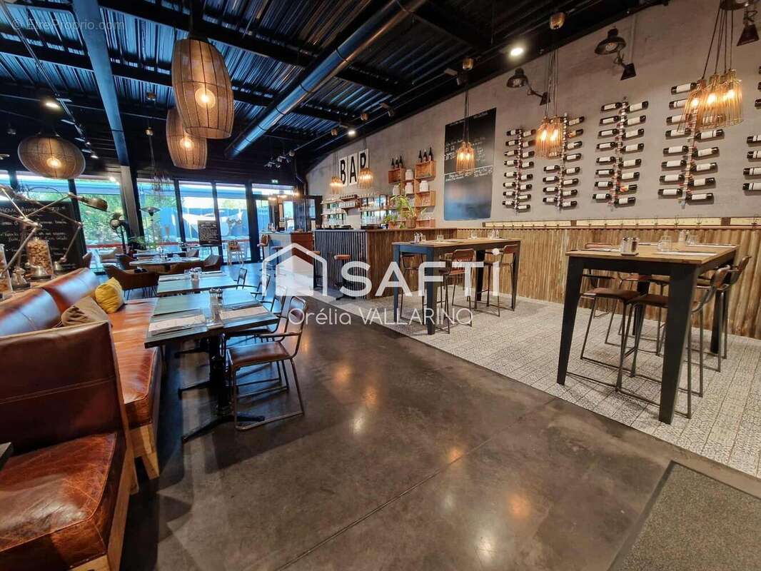 Photo 3 - Commerce à LES PEINTURES