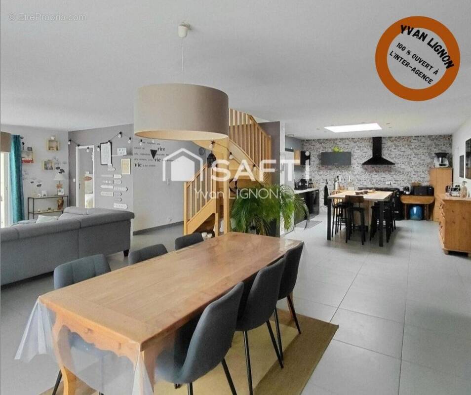 Photo 1 - Maison à LA TURBALLE