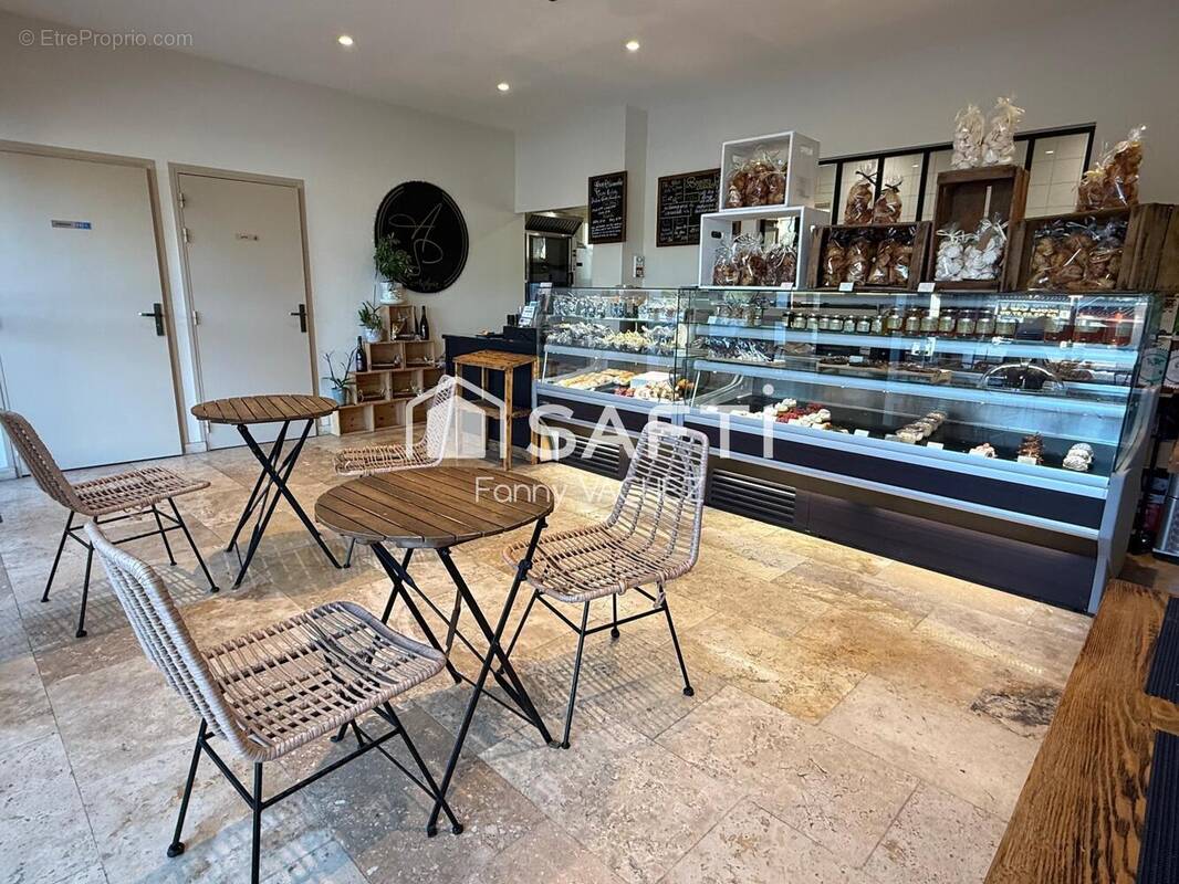 Photo 1 - Commerce à PEYMEINADE