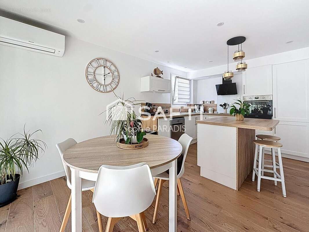 Photo 3 - Appartement à SAINT-RAPHAEL