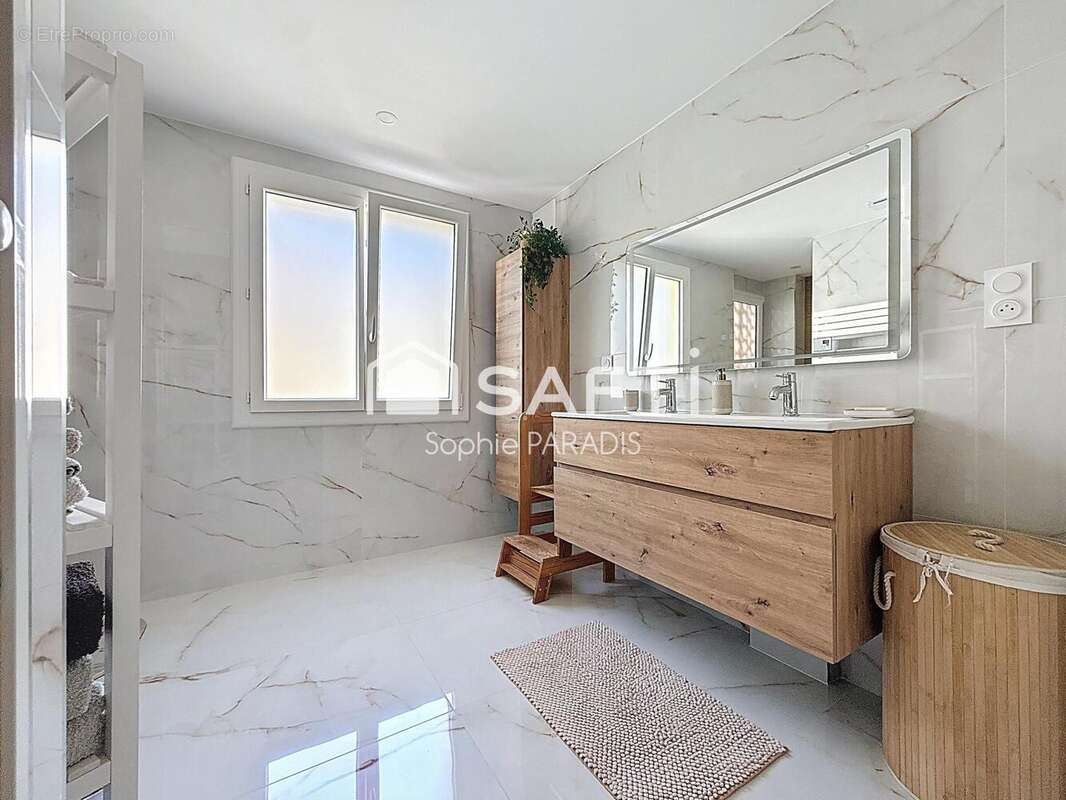 Photo 6 - Appartement à SAINT-RAPHAEL