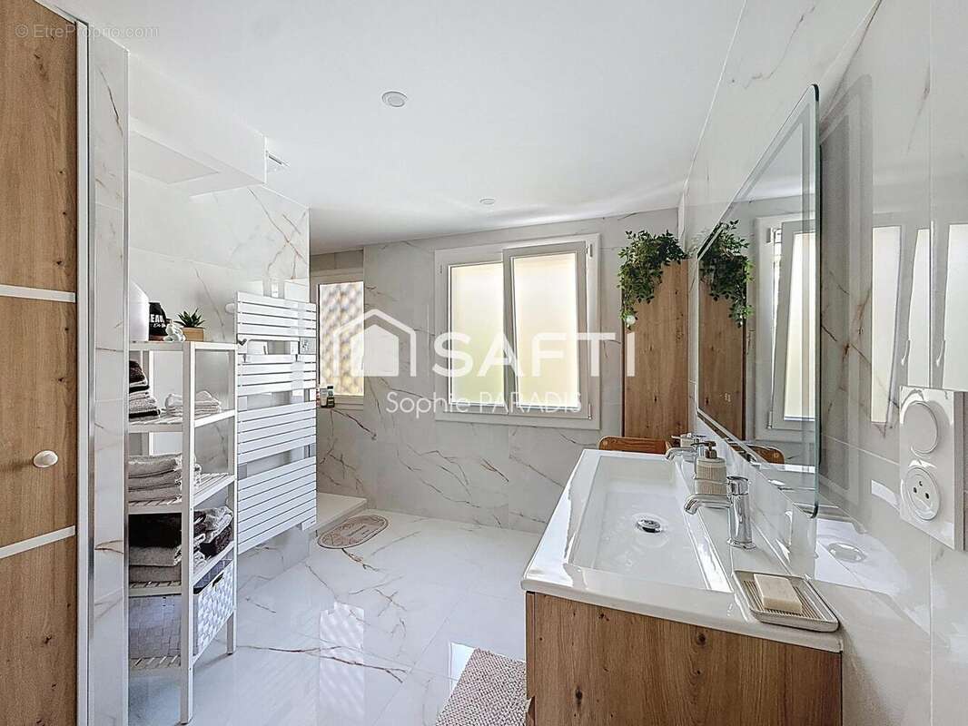 Photo 7 - Appartement à SAINT-RAPHAEL