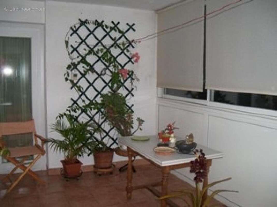 Photo 2 - Appartement à BAGNOLS-SUR-CEZE