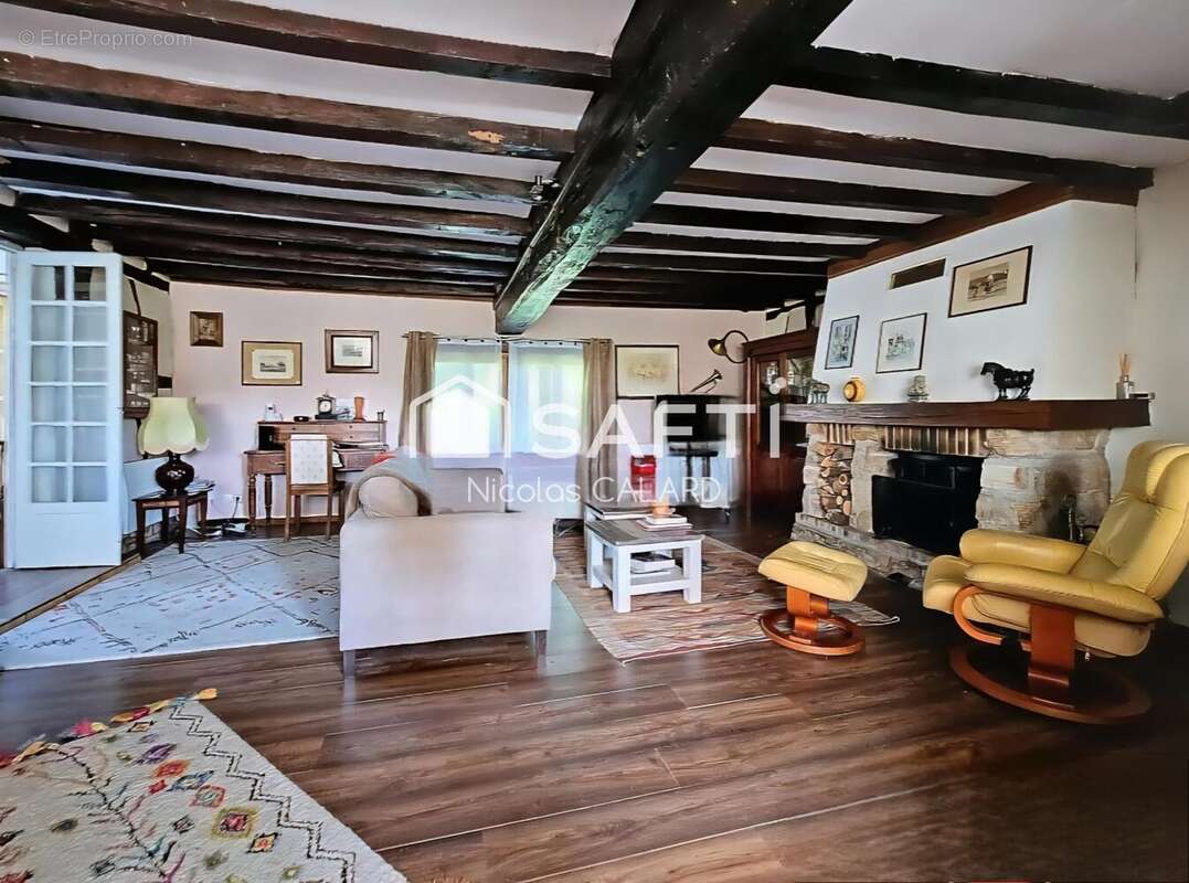 Photo 2 - Maison à L&#039;ABERGEMENT-SAINTE-COLOMBE