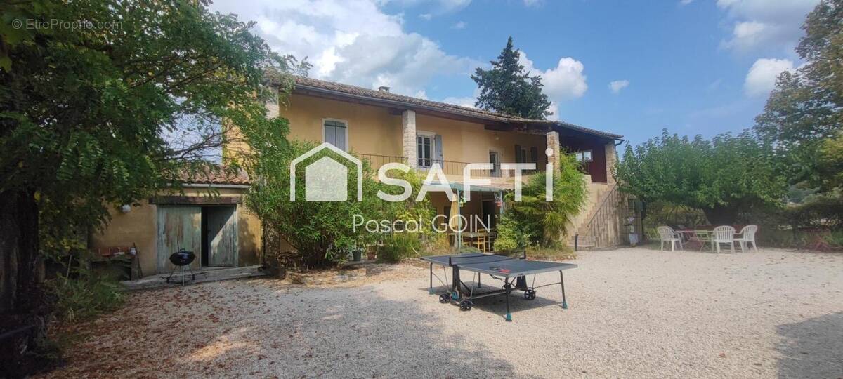 Photo 1 - Maison à SAINT-JEAN-DE-MARUEJOLS-ET-AVEJAN