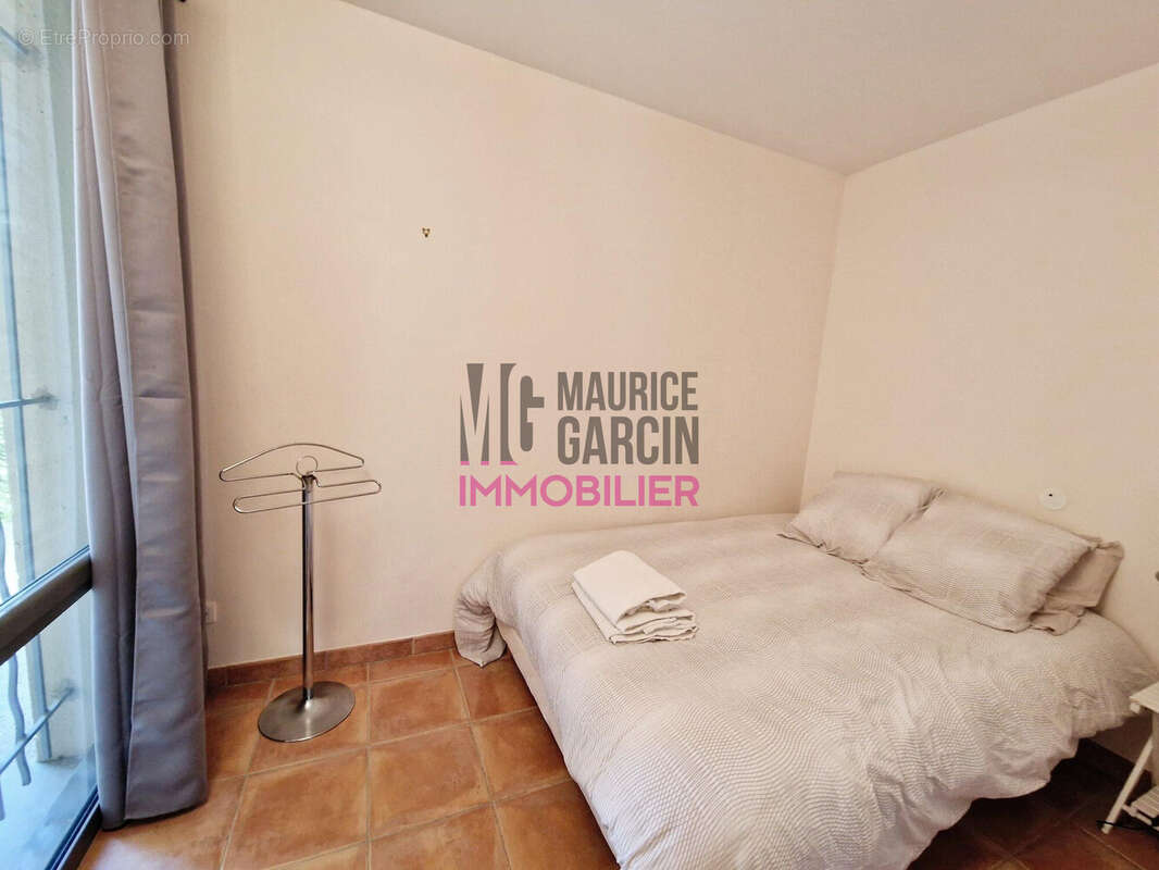 Appartement à SAUMANE-DE-VAUCLUSE