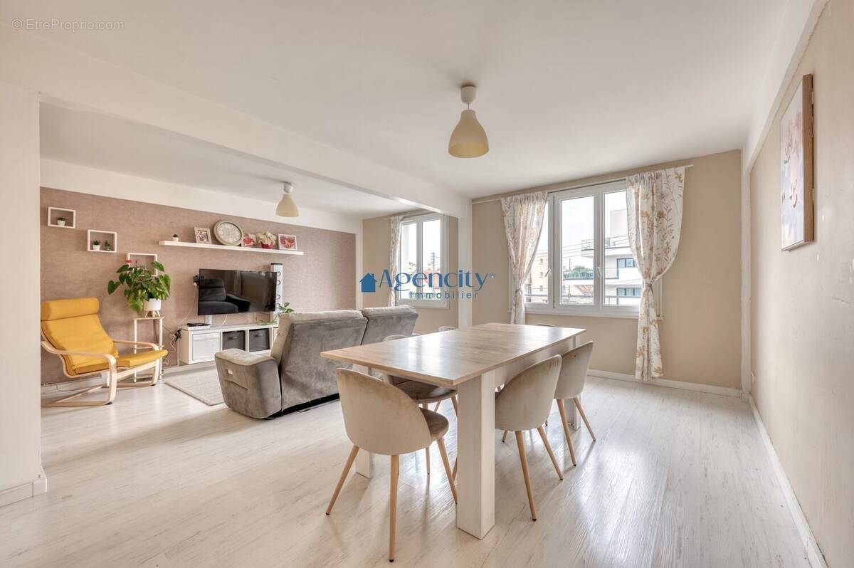 Appartement à NOISY-LE-GRAND