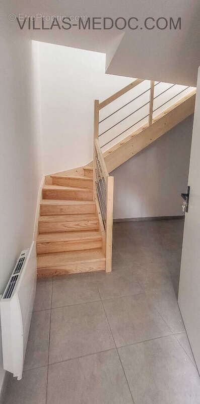 Appartement à VENDAYS-MONTALIVET