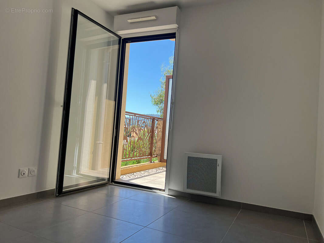 Appartement à HYERES