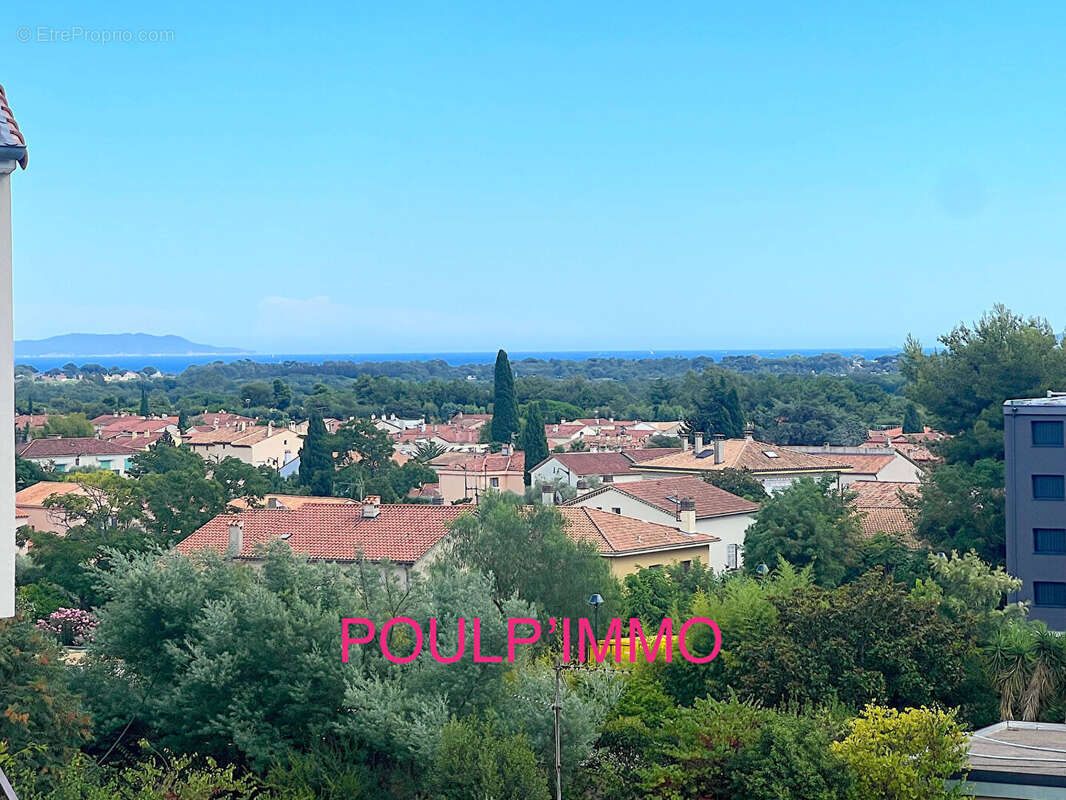 Appartement à HYERES