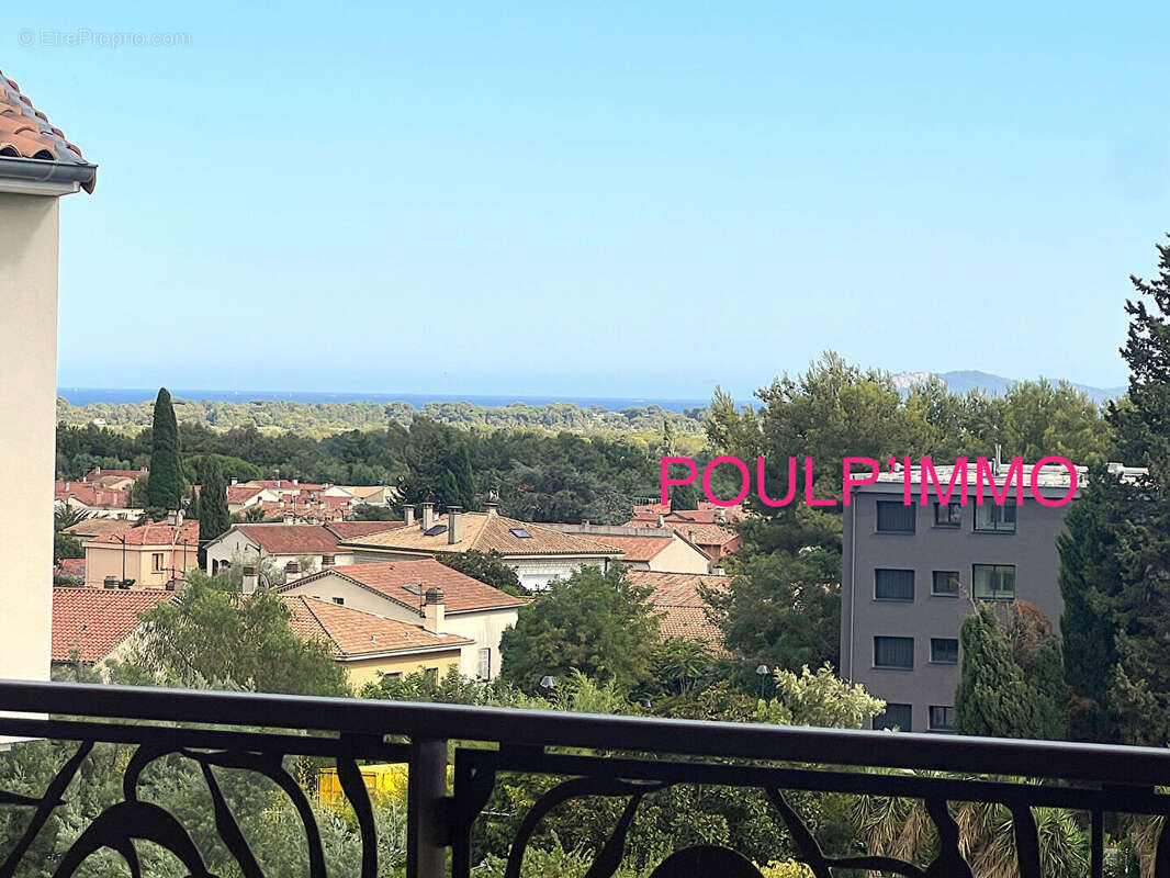 Appartement à HYERES