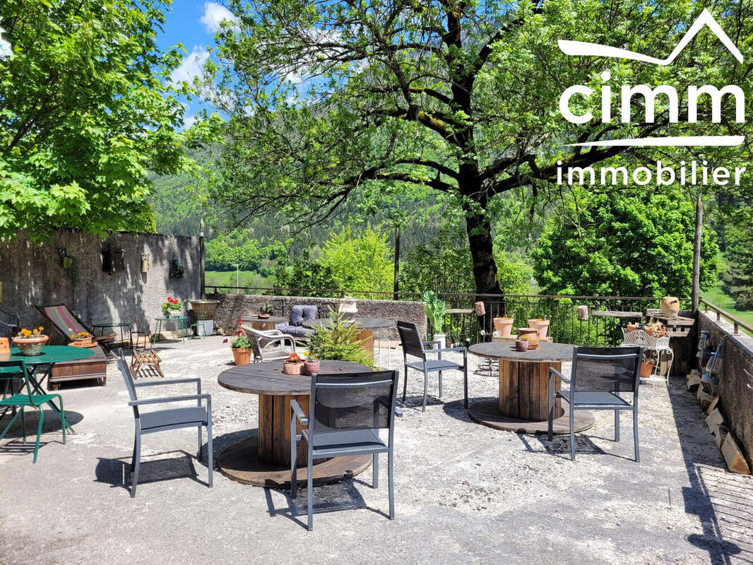 Commerce à SAINT-AGNAN-EN-VERCORS