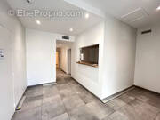 Commerce à SAINT-MAXIMIN-LA-SAINTE-BAUME