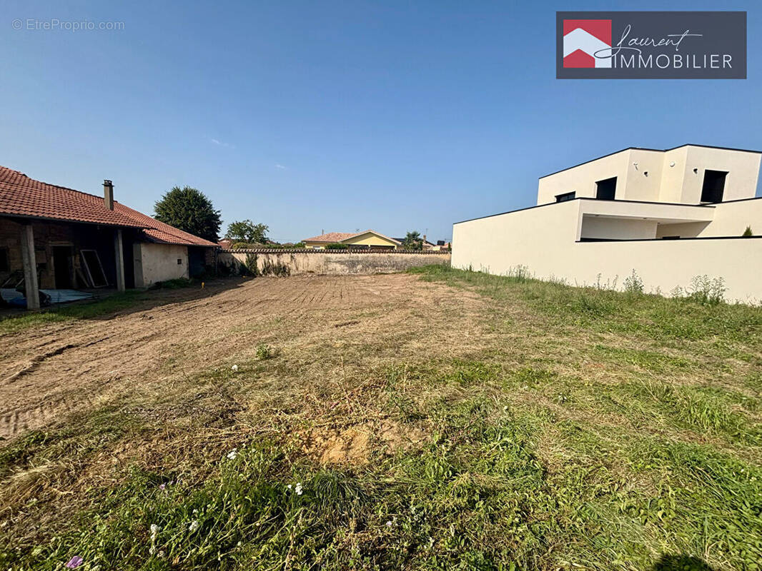 Terrain à REPLONGES