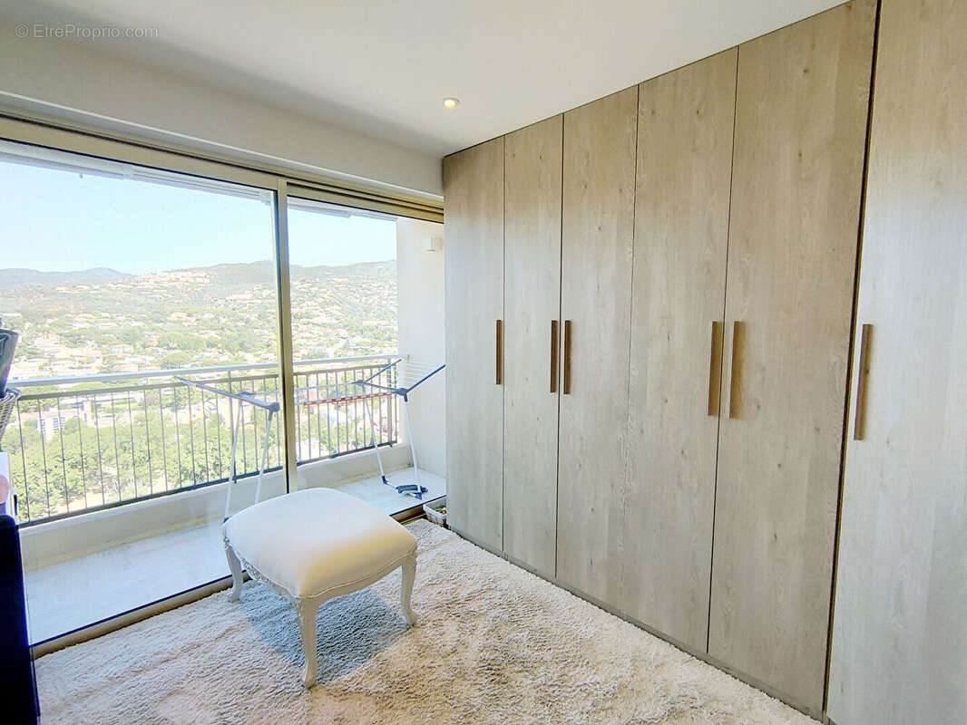 Appartement à MANDELIEU-LA-NAPOULE