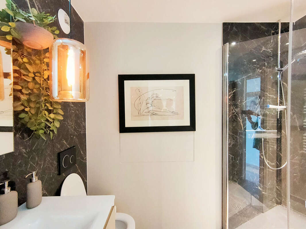 Appartement à MANDELIEU-LA-NAPOULE