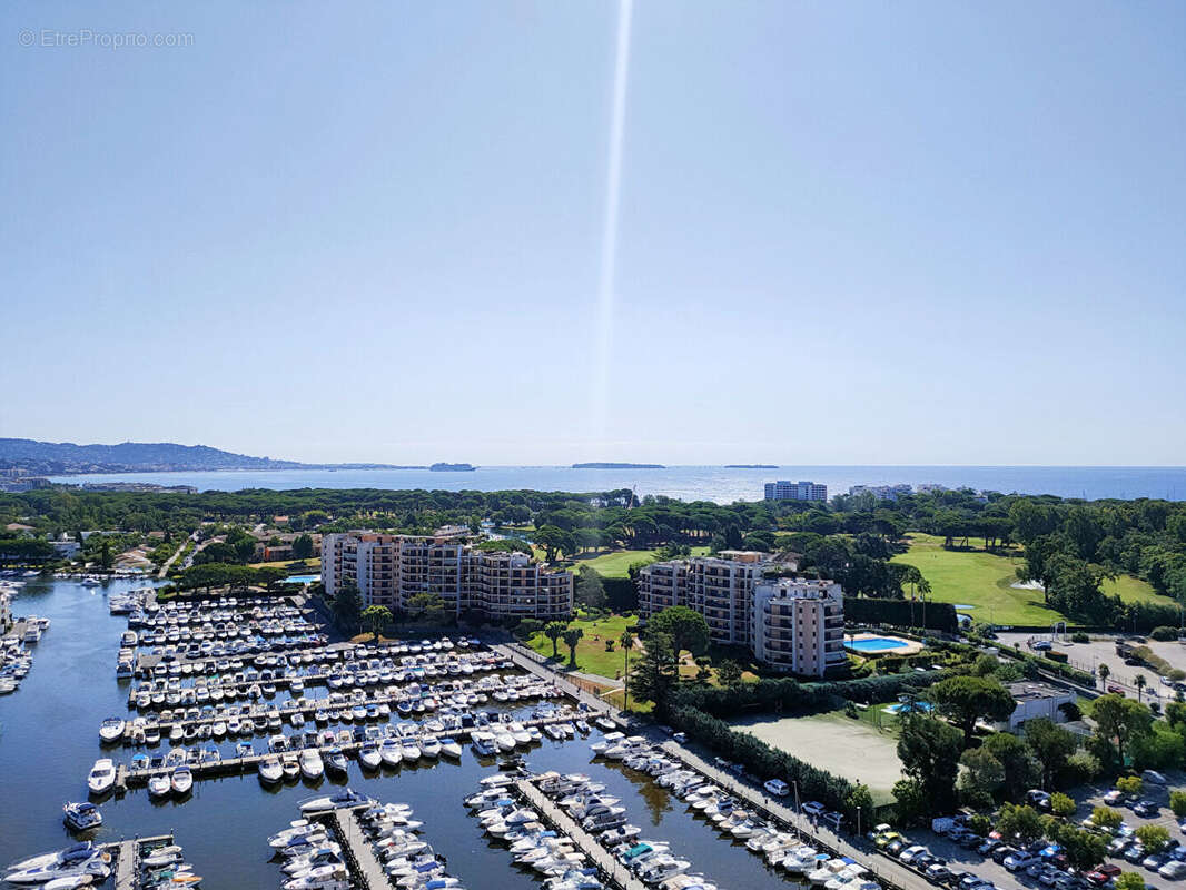 Appartement à MANDELIEU-LA-NAPOULE