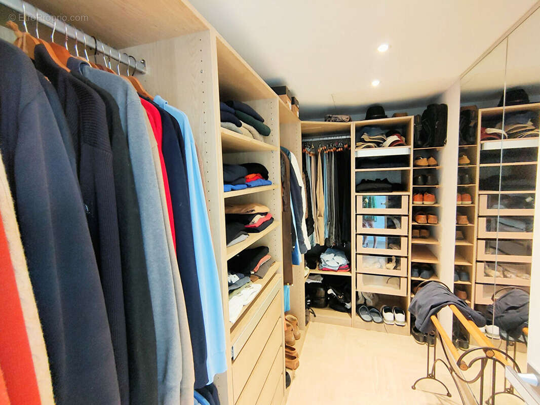 Appartement à MANDELIEU-LA-NAPOULE