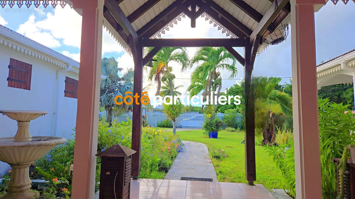 Maison à SAINT-FRANCOIS