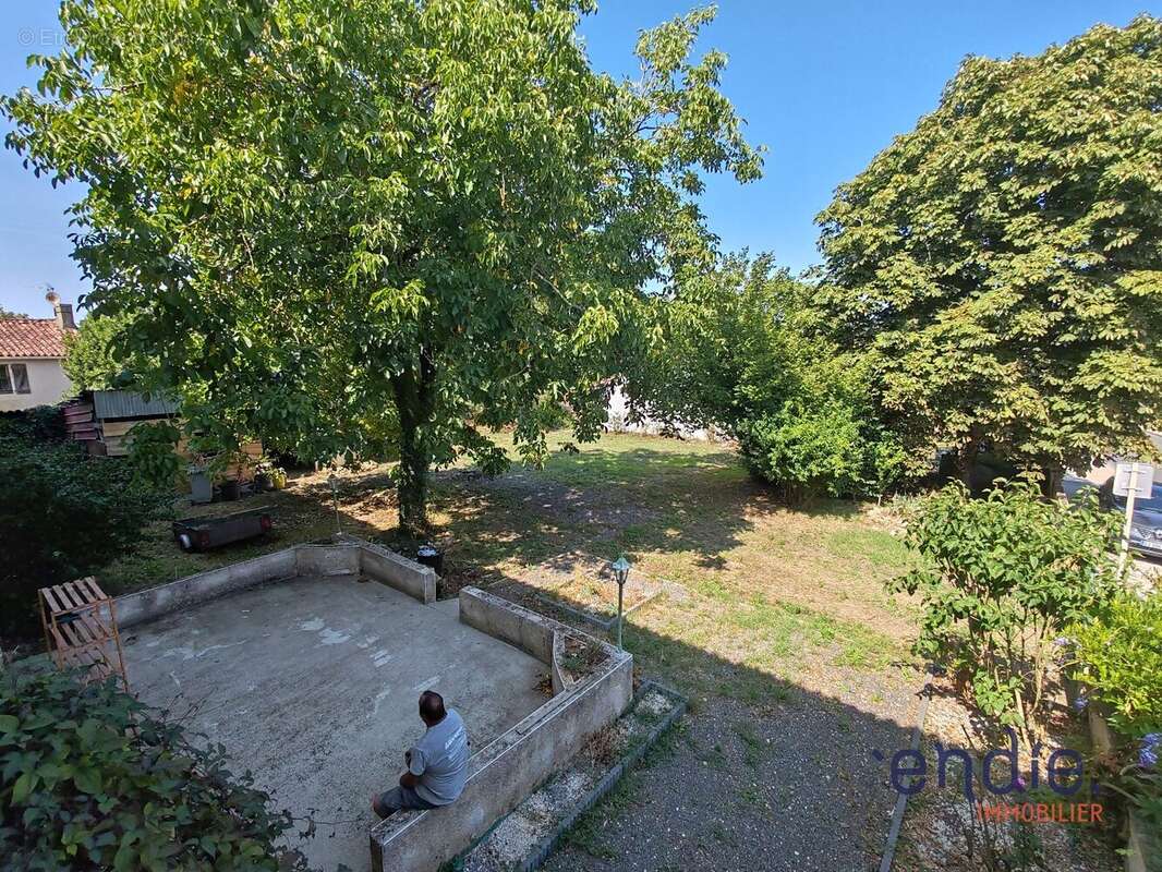 Maison à LA FERRIERE-AIROUX