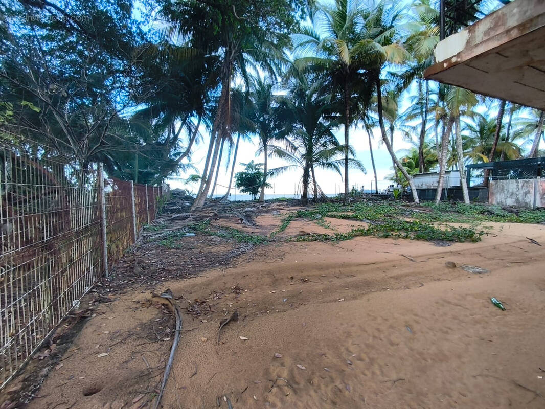 Maison à REMIRE-MONTJOLY