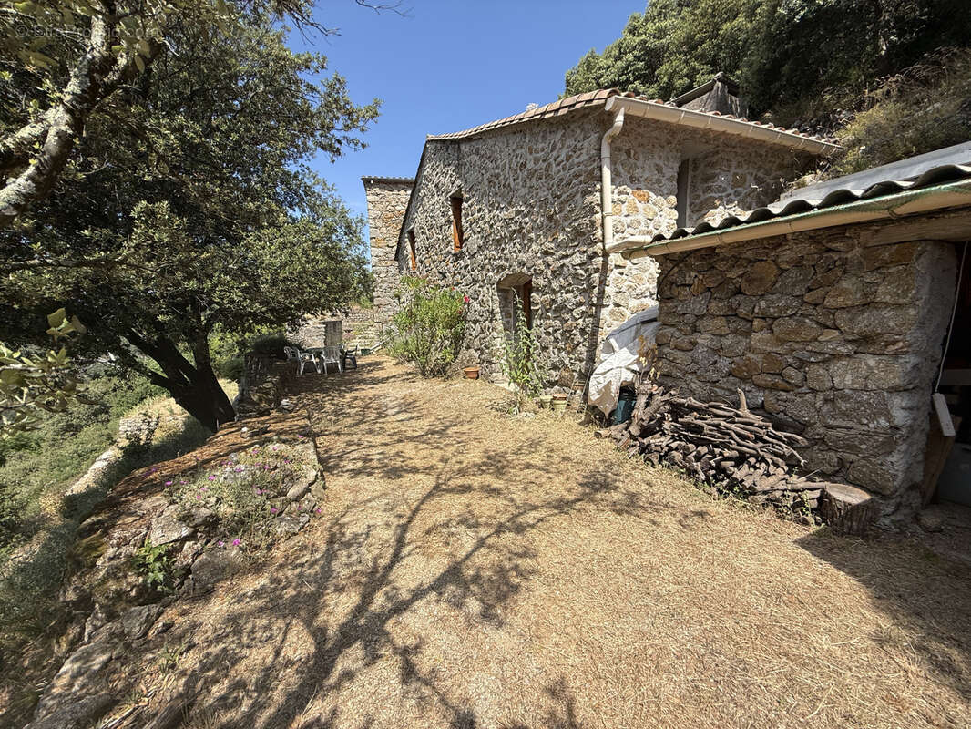 Maison à SAINT-MARTIAL