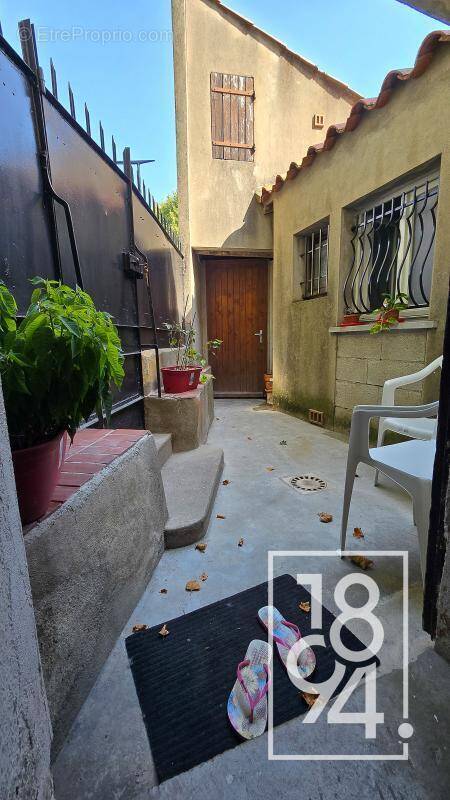 Maison à LEZIGNAN-CORBIERES