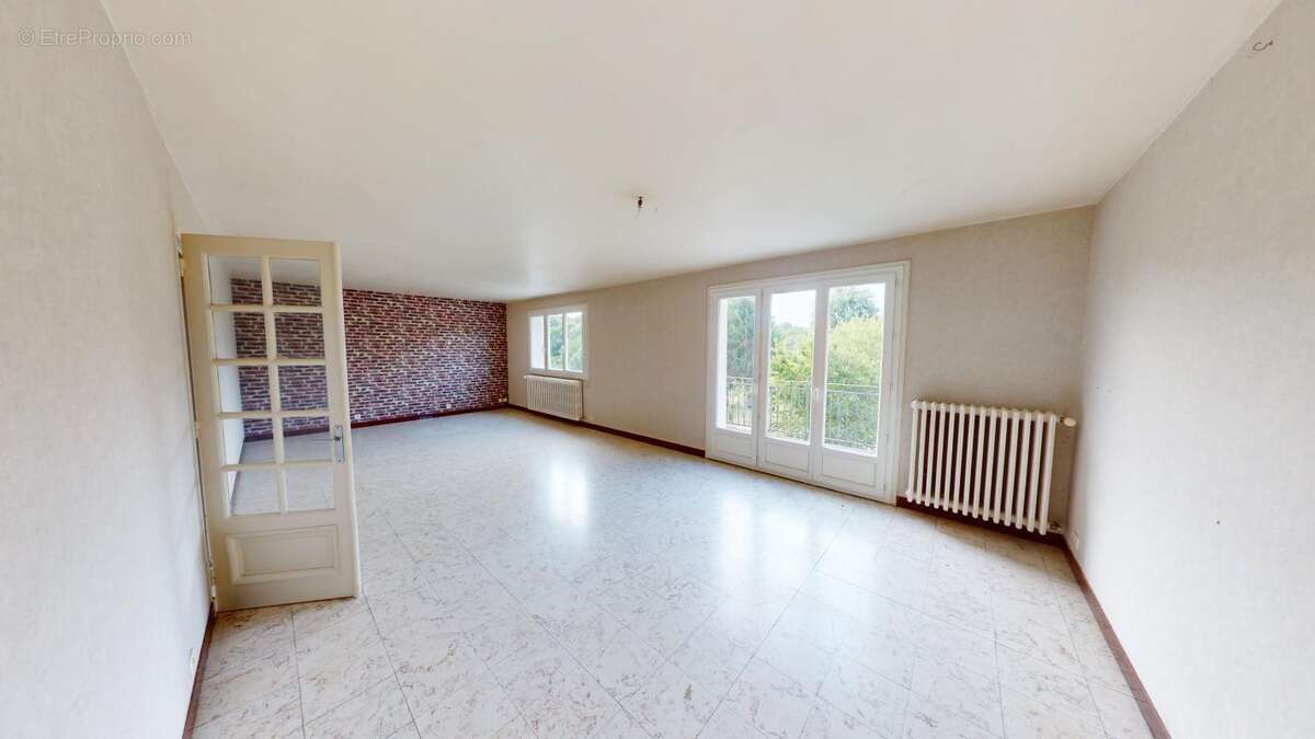 Maison à SAINT-SATUR