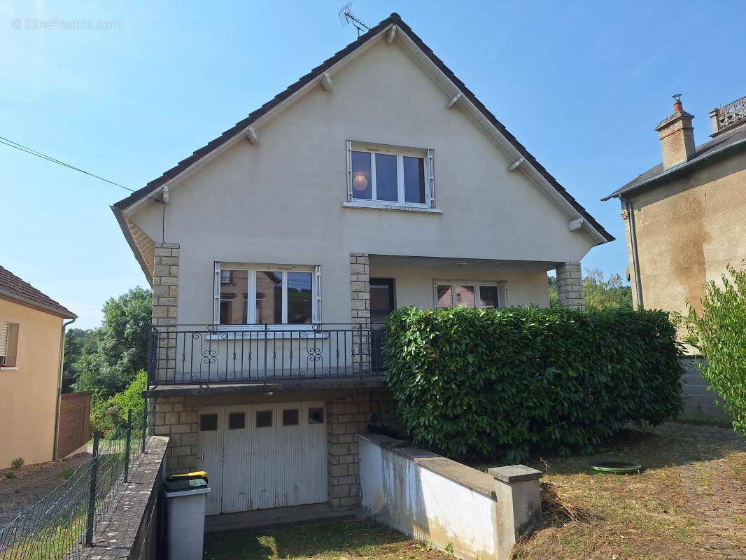 Maison à SAINT-SATUR