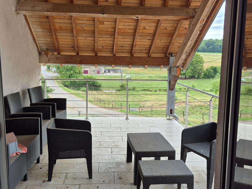 Maison à VILLERSEXEL