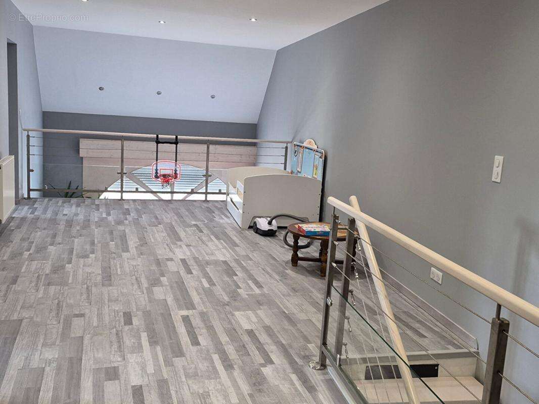 Maison à VILLERSEXEL