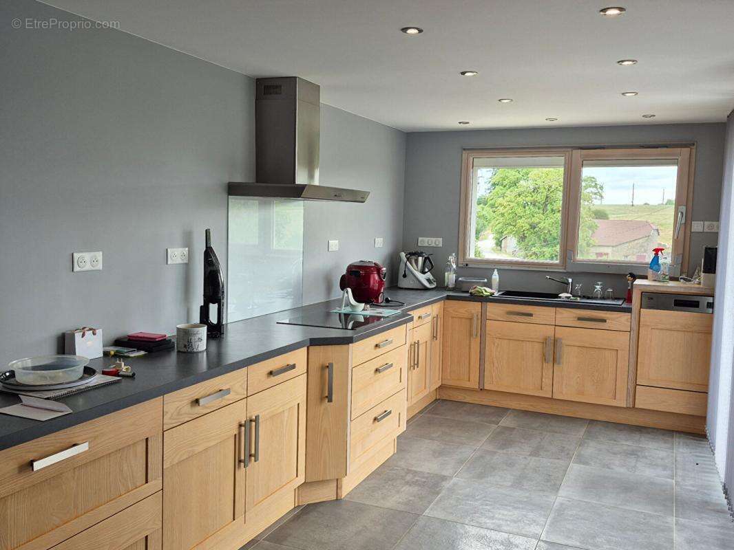 Maison à VILLERSEXEL