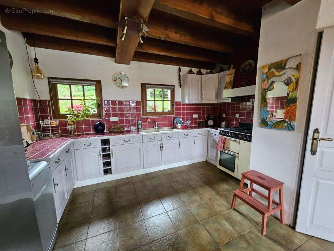 Maison à GRUN-BORDAS