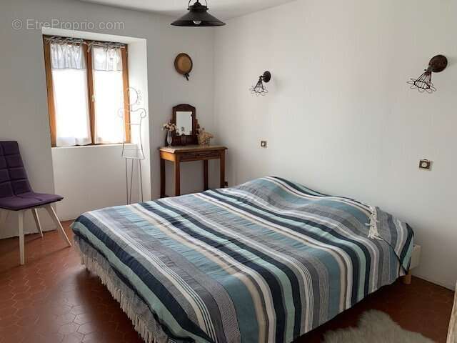 Maison à GRUN-BORDAS