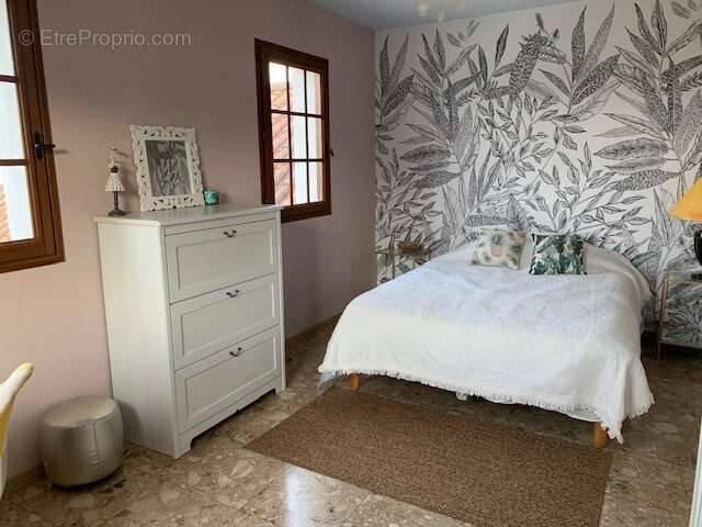 Maison à GRUN-BORDAS